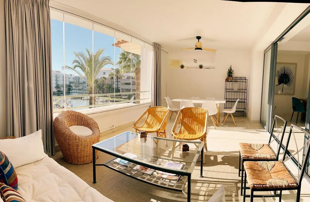 Sotogrande Alboaire- Waterfront Luxury 4 Bedroom Apt In The Marina Of Sotogrande Apartment