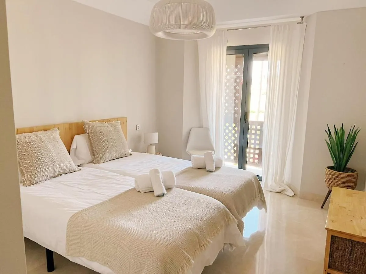 Sotogrande Alboaire- Waterfront Luxury 4 Bedroom Apt In The Marina Of Sotogrande 0*,