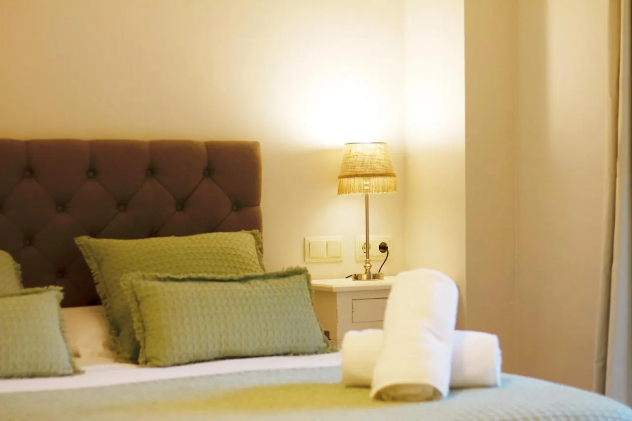Sotogrande Alboaire- Waterfront Luxury 4 Bedroom Apt In The Marina Of Sotogrande Spain