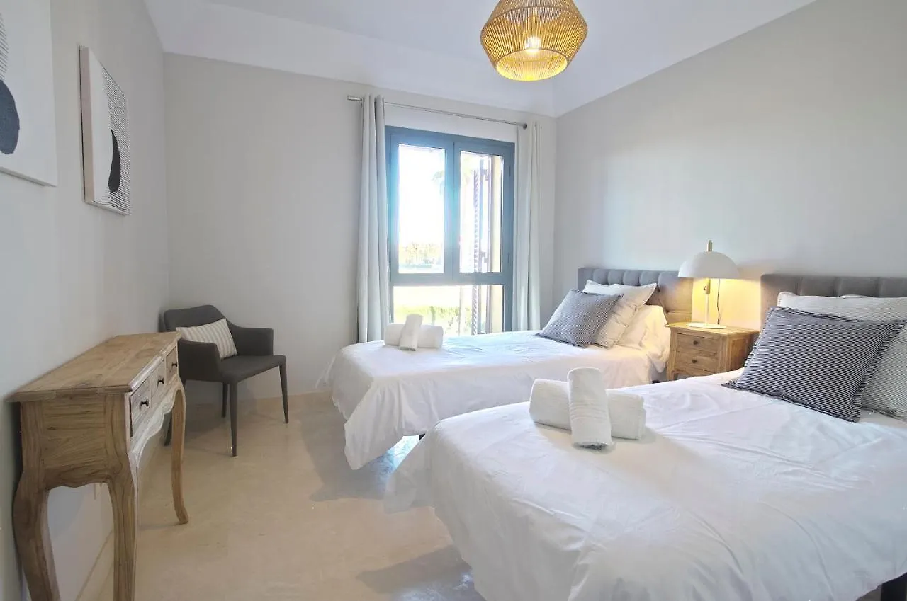 Sotogrande Alboaire- Waterfront Luxury 4 Bedroom Apt In The Marina Of Sotogrande Daire