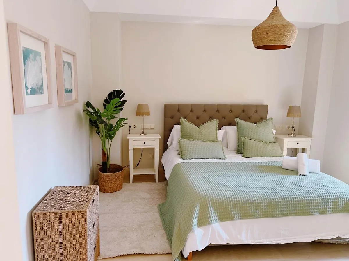 Sotogrande Alboaire- Waterfront Luxury 4 Bedroom Apt In The Marina Of Sotogrande